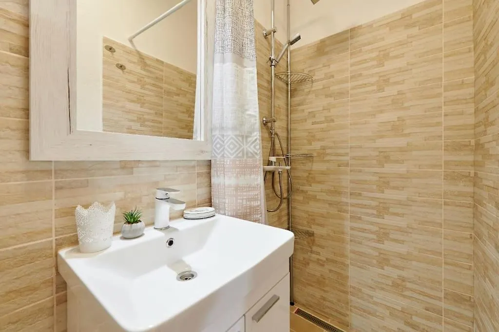 Studio Apartman Ivan Trogir Apartment
