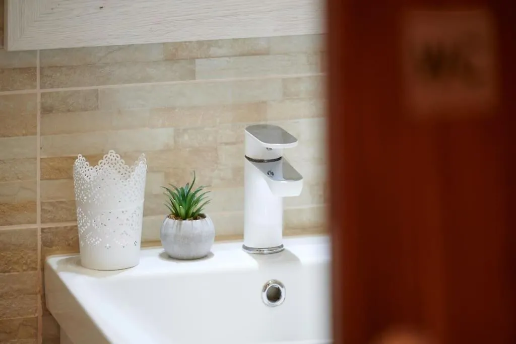 Studio Apartman Ivan Trogir 0*,  Kroatien